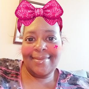 Meet your Posher, Iris